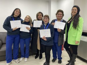 Curso Atención al cliente en salud pra Mejoramiento della comunicación y resolución conflictos.